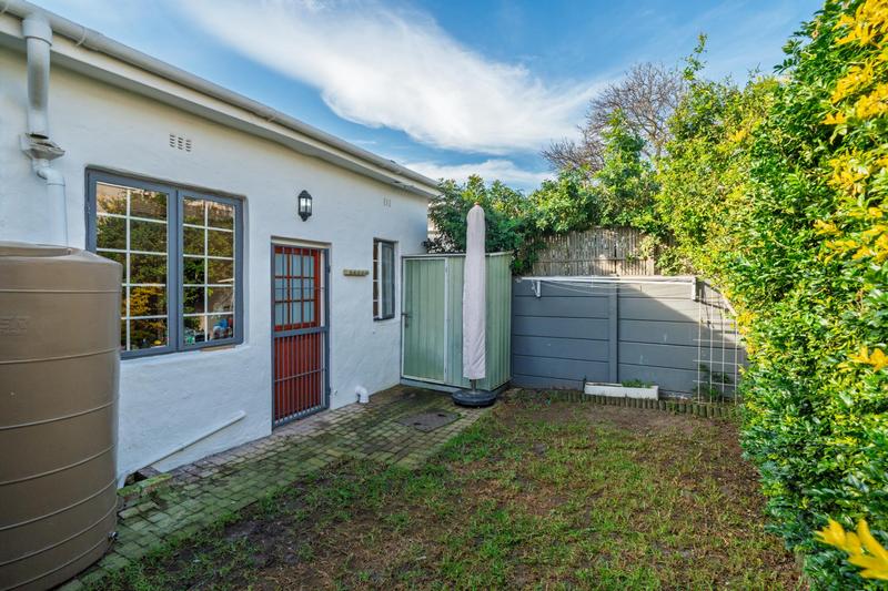 2 Bedroom Property for Sale in Harfield Village Western Cape